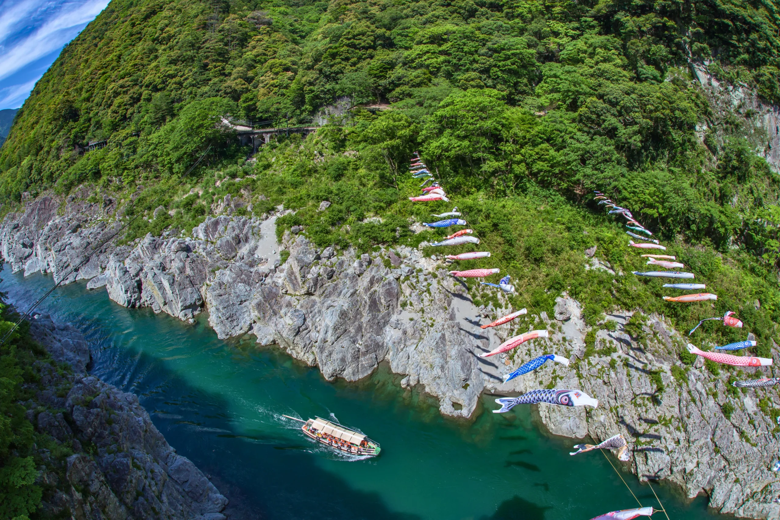 祖谷渓の秘境風景